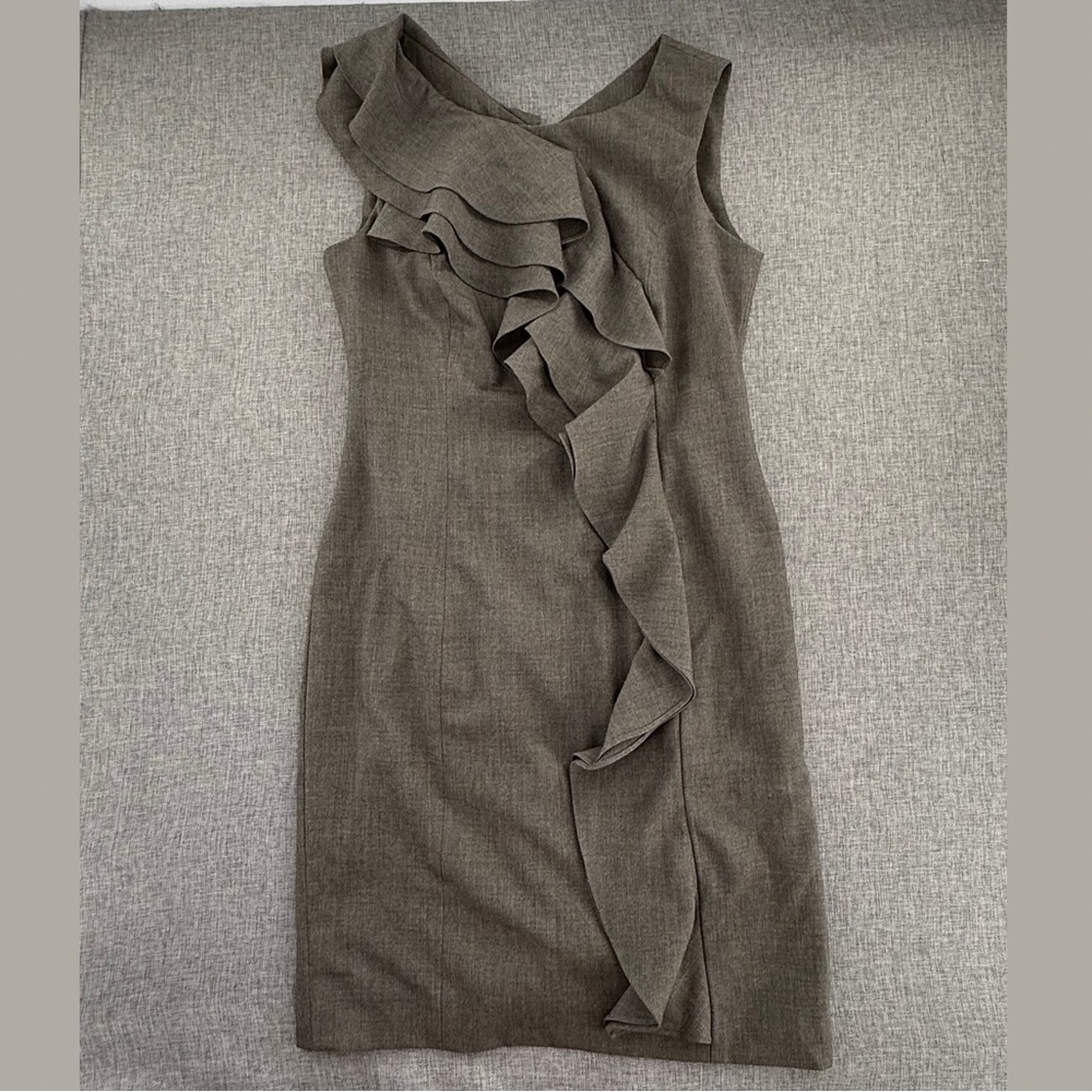 CALVIN KLEIN Ruffled Dress Sleeveless Lined Size 6 Taupe Sheath Business Formal